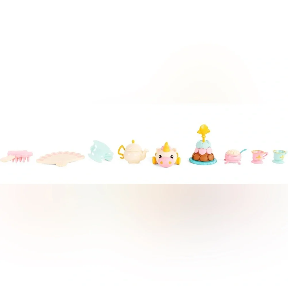 Wild Manes Pony playset & bakery cafe cart NEW poseable little ponies